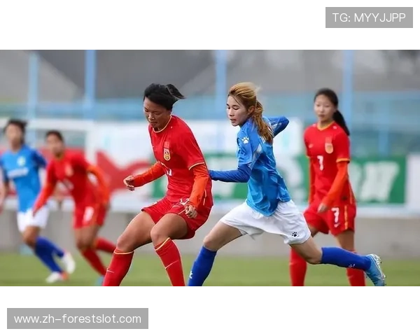 武汉女足定位球战术多样，成破密集防守利器